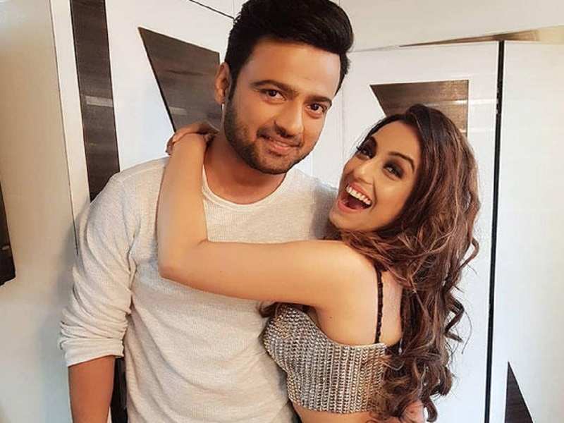 Rohit Suchanti admits his love for Srishty Rode; Now wants to confess feelings to her!