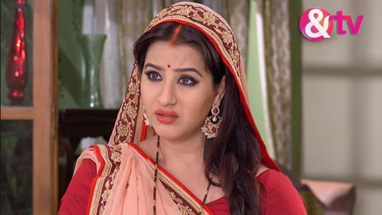 Bigg Boss WINNER Shilpa Shinde gets rape threats for supporting Navjot Singh Sidhu over his comment on Pulwama terror attack!