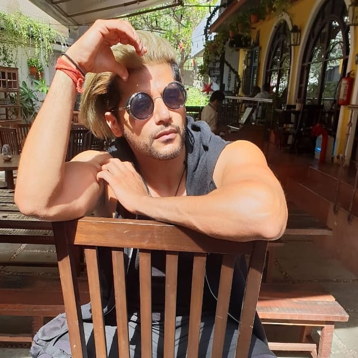 And once he was done, he shared pics with fans captioning them - 