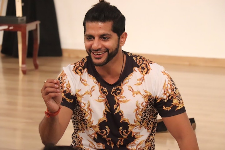 Karanvir Bohra, the doting husband of Teejay Sidhu and the loving father of two adorable daughters is one of the most handsome hunks of the small screen but what he did with his looks a few hours ago, is not going down too well with his fans.