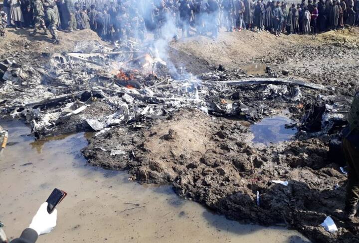 Two pilots died after a the chopper that took off from Srinagar airbase, crashed in an open field in Budgam this morning. (ANI)