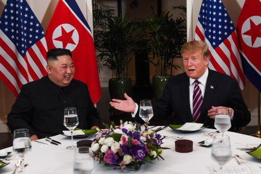 Vietnam Summit: Donald Trump, Kim Jong-un pose for media, enjoy dinner together US - N Korea Summit begins  in Vietnam; Trump, Kim pose for media, enjoy dinner together