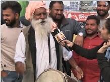 Scores assemble near Attari border for IAF pilot\'s return from Pakistan