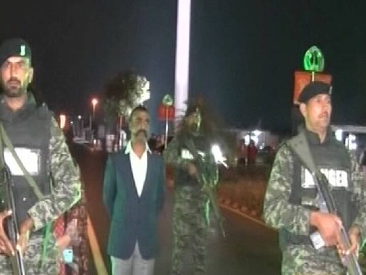 The valour and confidence of the daredevil air force pilot was reflecting in his gesture and he seemed happy and satisfied enough to return to his motherland. Abhinandan was accompanied by IAF Group Captain Joy Thomas Kurien, Defence Attache to Indian High Commission in Pakistan.