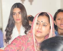 PICS: Kriti Sanon visits temple to seek blessings from Lord Shiva on Mahashivratri!