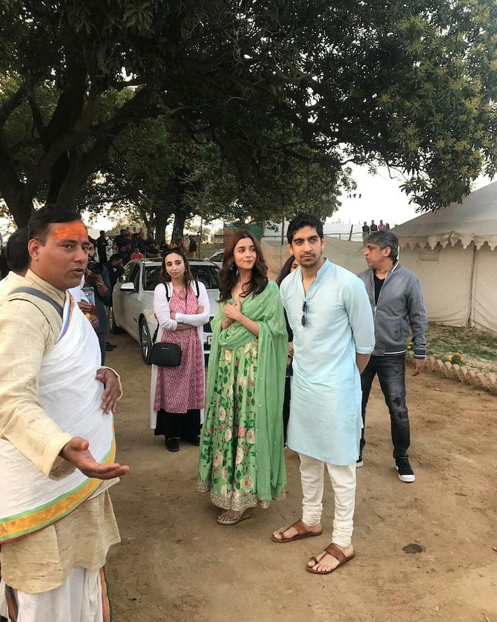 Alia, who was recently seen in ‘Gully Boy’, looked stunning in her traditional outfit.