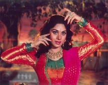 PICS! 80s lead actress Meenakshi Seshadri at Miss India USA pageant 2019 as chief guest in New Jersey!