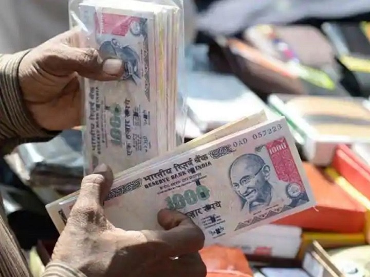 Demonetisation effect: IT department to scan 87,000 people with big deposits during note ban Demonetisation effect: IT department to scan 87,000 people with huge cash deposits during note ban
