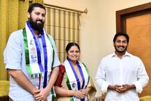 Well-known Telugu actress Jayasudha joins YSRCP after meeting Jagan Mohan Reddy