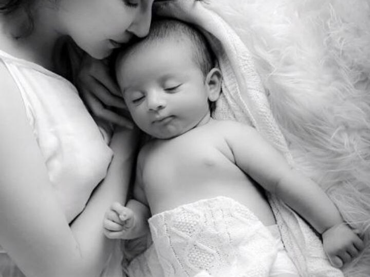 Women's Day 2019: TV actress Saumya Tandon shares powerful post with a beautiful photo with her NEWBORN BABY! Women's Day 2019: TV actress Saumya Tandon shares powerful post with a beautiful photo of her NEWBORN BABY!