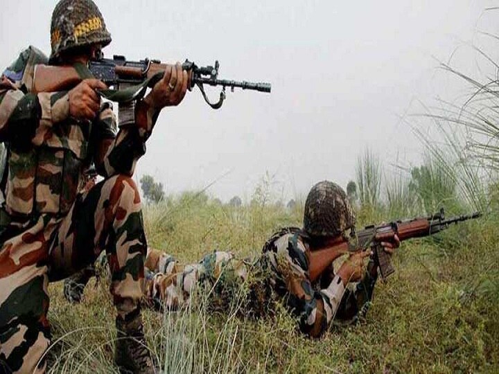 Pakistan violates ceasefire along LoC in J-K's Sunderbani sector by shelling with mortars Pakistan violates ceasefire along LoC in J-K's Sunderbani sector, Indian Army retaliates effectively