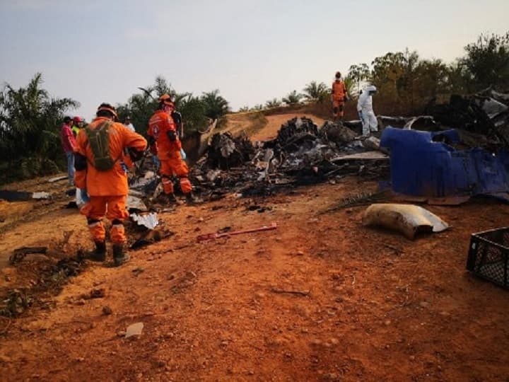 PICTURES: Deadly plane crash in Colombia kills 12 including mayor; no one survives PICTURES: Deadly plane crash in Colombia kills 12 including mayor; no one survives
