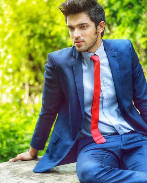 PICS & VIDEOS: 'Kasautii ..' actor Parth Samthaan aka Anurag celebrates his birthday with Erica & other friends!