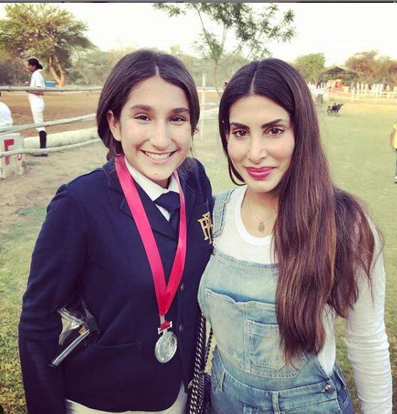 Priya Sachdev Kapur was earlier married to Vikram Chatwal and they have a daughter named Safira.