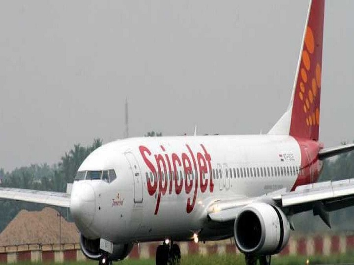 SpiceJet Airlines suspends Boeing 737 MAX operations with immediate effect following DGCA orders SpiceJet Airlines suspends Boeing 737 MAX operations with immediate effect following DGCA orders