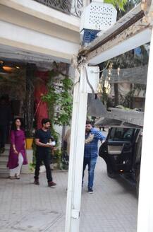 PICS: Irrfan Khan finally gets papped without covering his face, was visitng Maddock Film office for \'Hindi Medium 2\'!