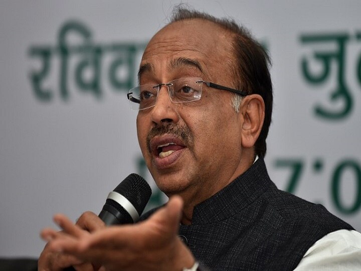 Union minister Vijay Goel slams AAP over issue of air pollution, takes out cycle rally in protest Union minister Vijay Goel slams AAP over issue of air pollution, takes out cycle rally in protest