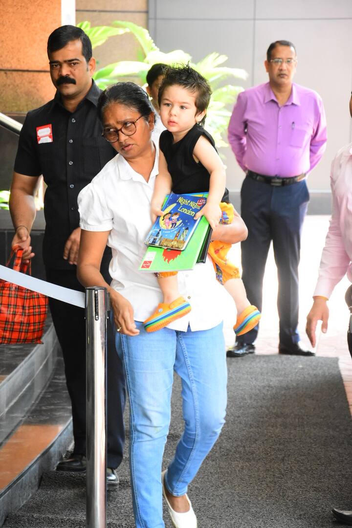 The lil one looked super cute like always and clearly stole the limelight from his star parents.