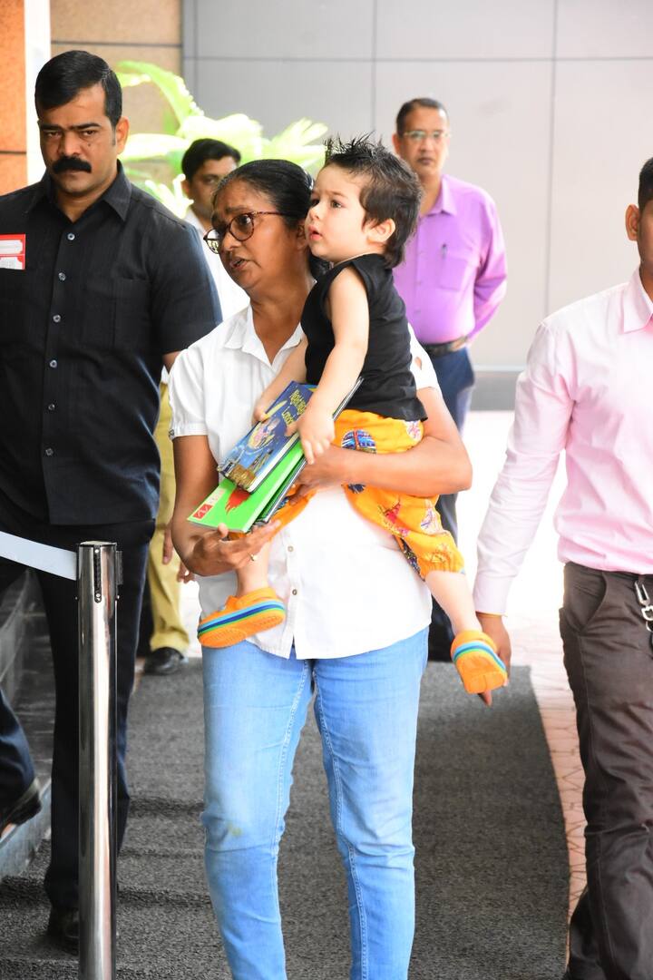 How cute is Taimur looking here!