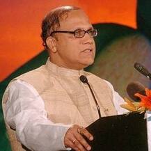 Uncertainty over next Goa CM as Digambar Kamat trashes rumours of joining BJP