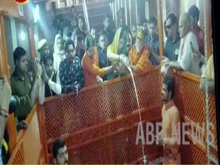 She reached Prayagraj today. From here she will kick-start her boat-rally from Prayagraj to Varanasi.