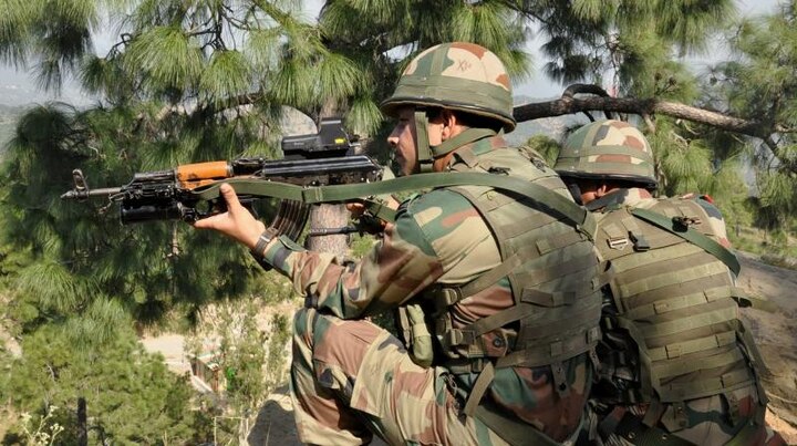 J&K: Pakistan violates ceasefire along LoC in Rajouri; 1 soldier martyred, 3 injured  J&K: Pakistan violates ceasefire along LoC in Rajouri; 1 soldier martyred, 3 injured