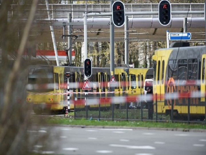 Gunman kills 3 on Dutch tram, mayor says terror likely Gunman kills 3 on Dutch tram, mayor says terror likely