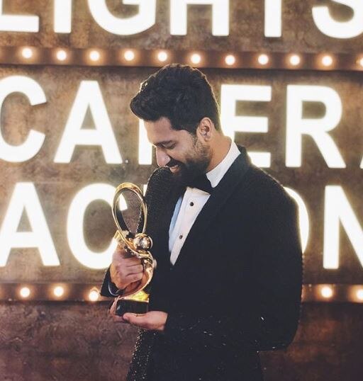 Zee Cine Awards 2019 Winners List: Deepika-Ranbir BAG top awards; Meet all the WINNERS posing with their TROPHIES!