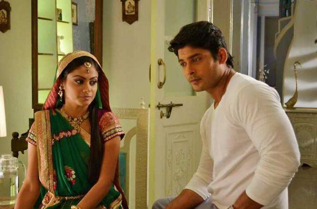 Toral Rasputra to replace Meera Deosthale as 'Chakor' in 'Udaan'; Quits 'Mere Sai'!