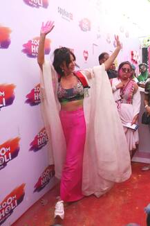 Holi 2019 PICS: Smeared in colors, stunning Katrina Kaif has fun at Zoom Holi Fest event in Mumbai!