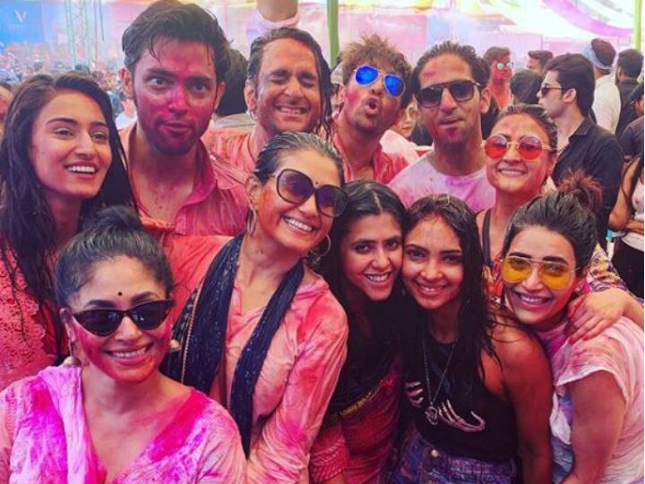 Holi 2019: Erica Fernandes, Parth Samthaan, Karishma Tanna & other TV stars at Ekta Kapoor's Holi bash! Holi 2019: Erica Fernandes, Parth Samthaan, Vikas Gupta, Karishma Tanna & other TV stars at Ekta Kapoor's Holi bash; SEE PICS