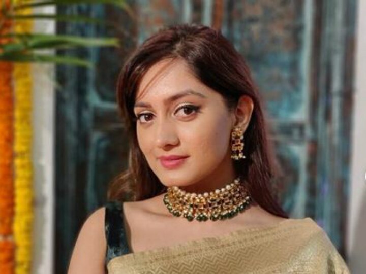 'Sajan Re Phir Jhoot Mat Bolo' lead actress Parvati Vaze gets engaged in a private ceremony! TV actress Parvati Vaze gets engaged to beau in a private ceremony!