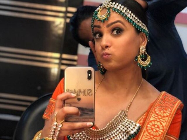 Is Anita Hassanandani PREGNANT? Fans wonder after ‘Naagin 3’ actress shares THIS post Is Anita Hassanandani PREGNANT with twins? Fans wonder after ‘Naagin 3’ & ‘Yeh Hai Mohabbatein’ actress shares THIS post!