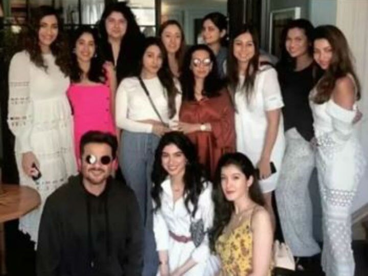 Anil Kapoor’s wife Sunita Kapoor’s birthday: Sonam Kapoor, Janhvi, Khushi & others join the women-only party; SEE PICS Anil Kapoor’s wife’s birthday: Sonam Kapoor, Janhvi, Khushi & others join the women-only party; SEE PICS