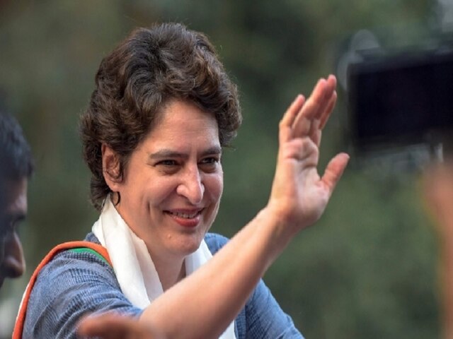 Priyanka Gandhi, aunt Maneka come face-to-face in Sultanpur Priyanka, Maneka come face-to-face in Sultanpur