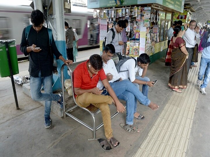 Jitters to relief: Mumbaikars react to PM Modi's address to nation Jitters to relief: Mumbaikars react to PM Modi's address to nation