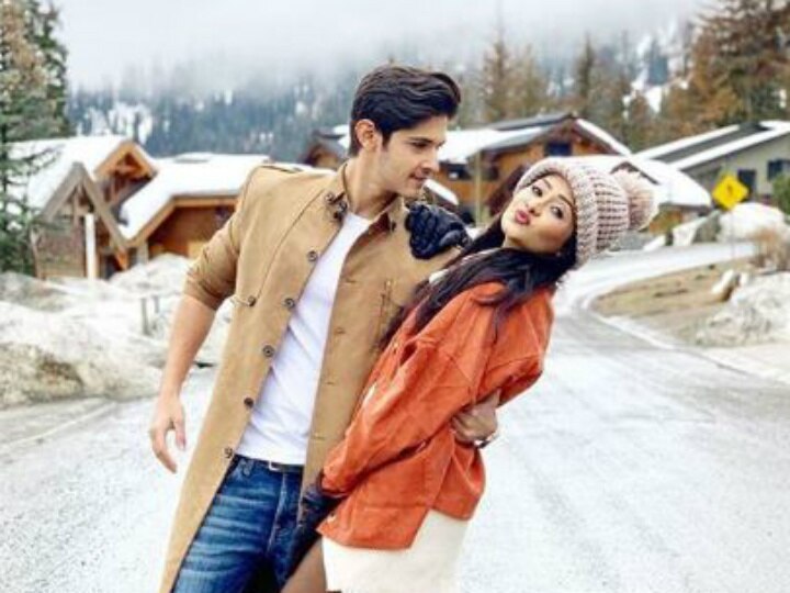 'Yeh Rishta Kya Kehlata Hai' fame Kanchi Singh celebrates 23rd birthday with beau Rohan Mehra in Canada! SEE PICS & VIDEO! PICS & VIDEO: Kanchi Singh celebrates her birthday with beau Rohan Mehra in Canada!