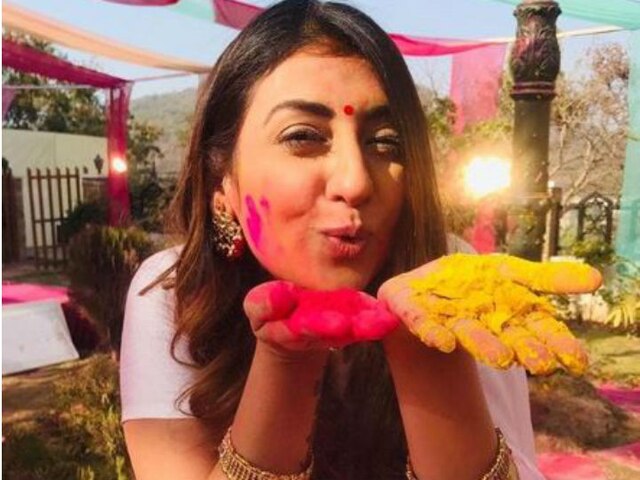 OMG!TV actress Juhi Parmar nearly DIED on Holi after her nasal passage choked; Pens an emotional message! TV actress Juhi Parmar nearly died on Holi after her nasal passage choked; Pens an emotional message!