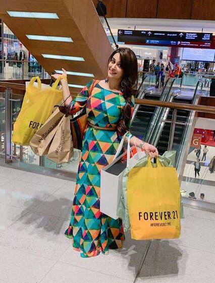 Dipika shared a picture in which she can be seen holding several bags. Her caption for the picture will definitely tickle your funny bone.