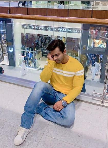 Shoaib, like a typical hubby, can be seen sitting on floor with boredom. The caption of the earlier and this photo read, ‘’ Shop till you dropppp!!!! Its the 1st day in Dubai!!!! #DubaiMall. See the next pic... to see whats happened to the husband!!!.’’