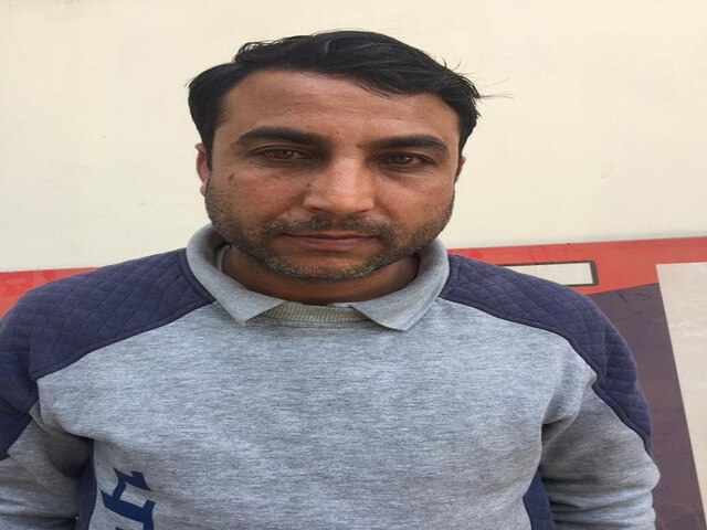J&K: Wanted JeM terrorist arrested from Srinagar by Delhi Police Special Cell J&K: Wanted JeM terrorist arrested from Srinagar by Delhi Police Special Cell