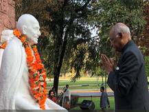 President Kovind pays floral tribute to Mahatma Gandhi in Chile