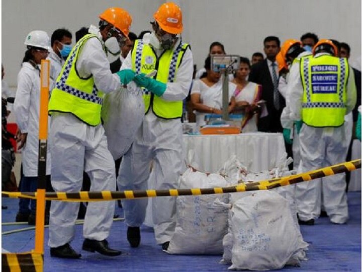 WATCH: Sri Lankan authorities publicly destroy 770kg of cocaine WATCH: Sri Lankan authorities publicly destroy 770kg of cocaine