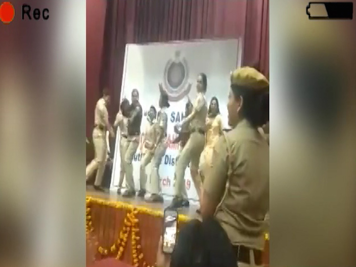 Watch Delhi Policewomen Ips Officer Show Their Dancing Skills On Sapna Chaudhary S Teri Aakhya Ka Yo Kajal