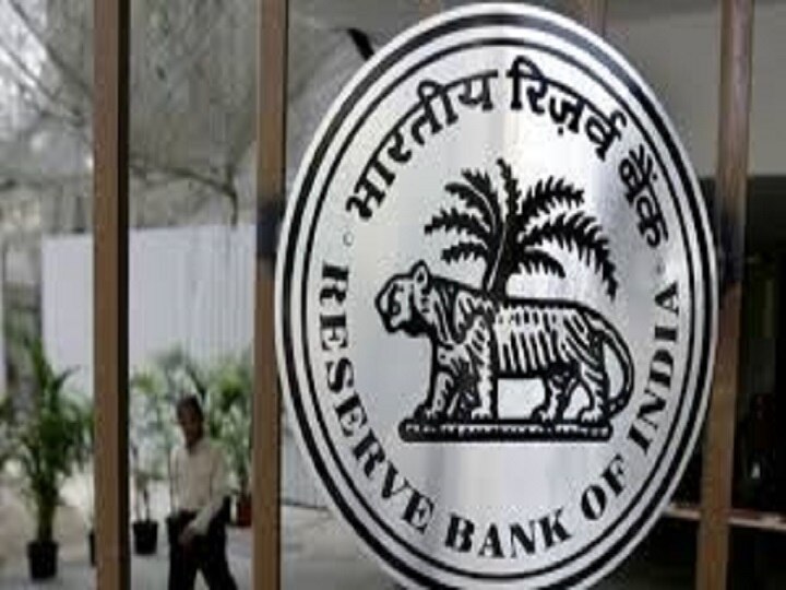 RBI lowers GDP growth forecast to 7.2 percent for current fiscal amid weak monsoon, uncertain global economic outlook RBI lowers GDP growth forecast to 7.2 percent for current fiscal