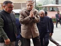 \'Those who disagree with BJP aren\'t anti-nationals\', writes LK Advani