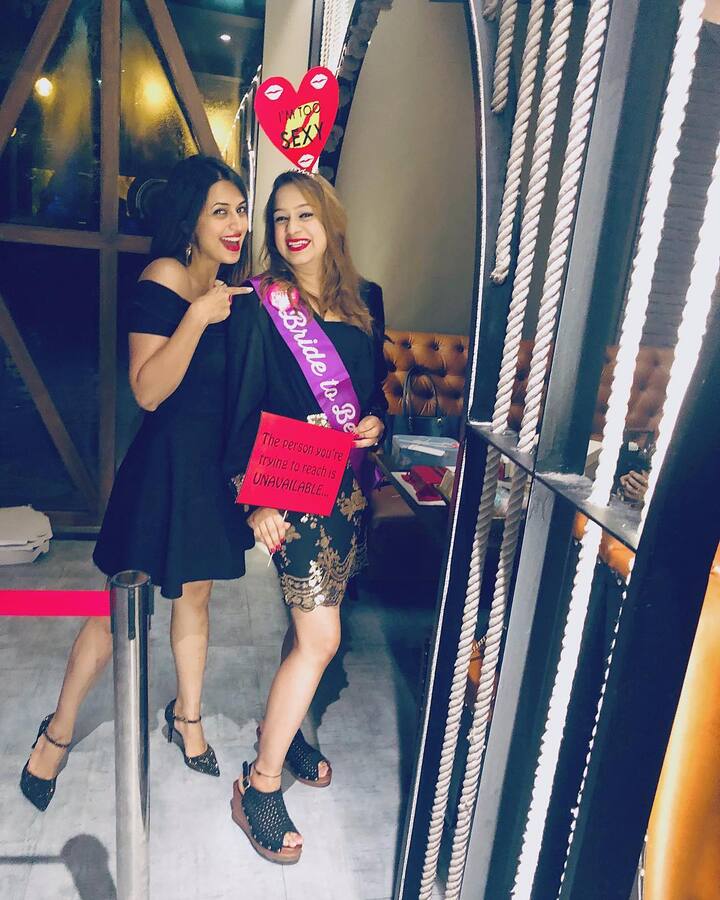 Divyanka shared series of pictures from the bash and the leading lady of popular Star Plus show left no stone unturned in pampering her bride-to-be bestie