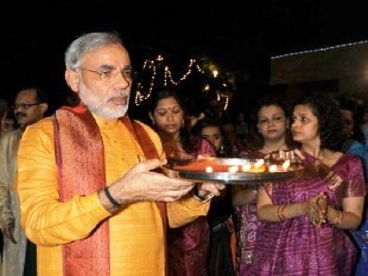 Chaitra Navratri 2019 Devotees throng temples, PM Modi greets nation on occasion of Hindu calendar New Year Chaitra Navratri 2019: Devotees throng temples, PM Modi greets nation on occasion of Hindu calendar New Year