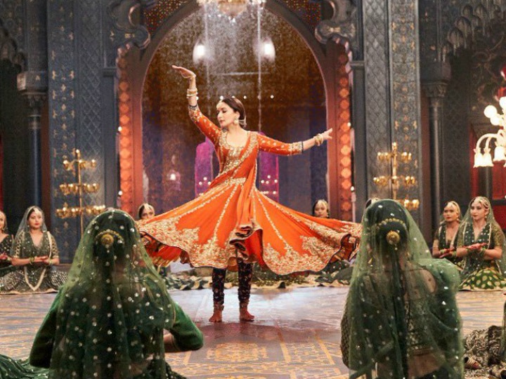 Kalank - First glimpse of Madhuri Dixit from 'Tabah Ho Gaye' song is out! SEE PIC! PIC: First glimpse of Madhuri Dixit from 'Kalank' song 'Tabah Ho Gaye' is out!