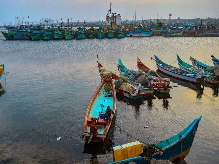 Pakistan govt releases 100 Indian fishermen from prison as goodwill gesture Pakistan govt releases 100 Indian fishermen from prison as ''goodwill gesture''